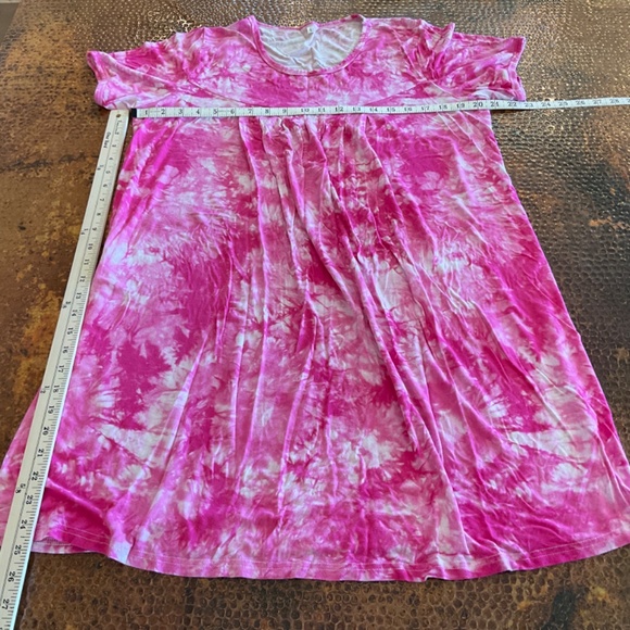 Tie Dye Women’s Night-Shirt. Pink/White. Size L - Picture 8 of 8